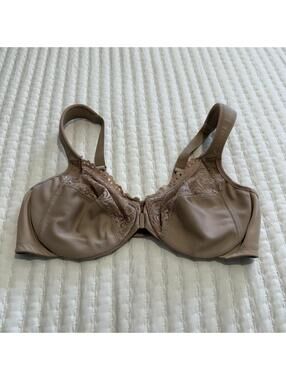 Glamorise Front-Closure Wonder Wire Bra 1245 Sz 40B Underwire Lace Trim Nude
